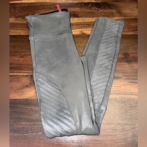 Spandx Gray moto faux leather legging. Excellent Condition. Size small.